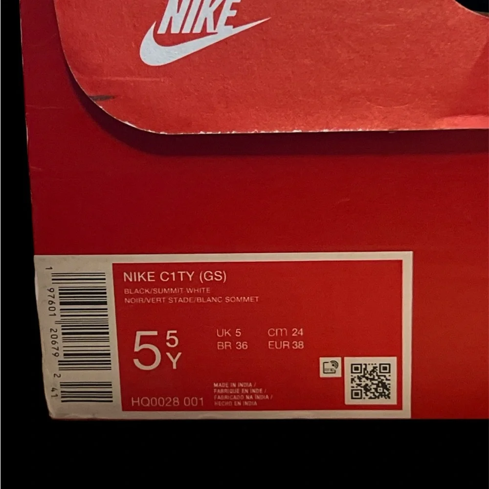 Size 5.5 Y - Nike NIKE C1TY 'BLACK SUMMIT WHITE' (GS) GRADE SCHOOL HQ0028-001